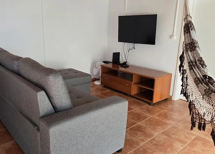 Baia Do Porto Lajes * Lajes das Flores